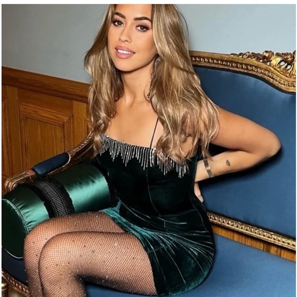 Zara velvet dress - Picture 2 of 7